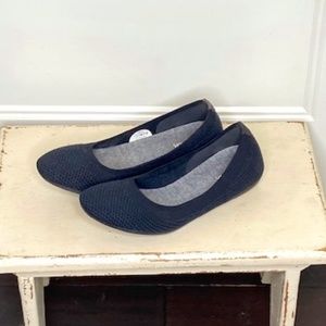 ALLBIRDS tree breezer flats size 7.5